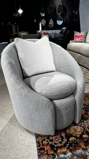 INSTYLE UNIVERSAL CHAIR (2 LEFT)