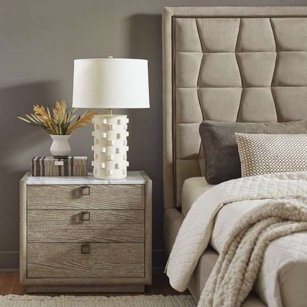 TAMARAC KING UPHOLSTERED BED - Image 6