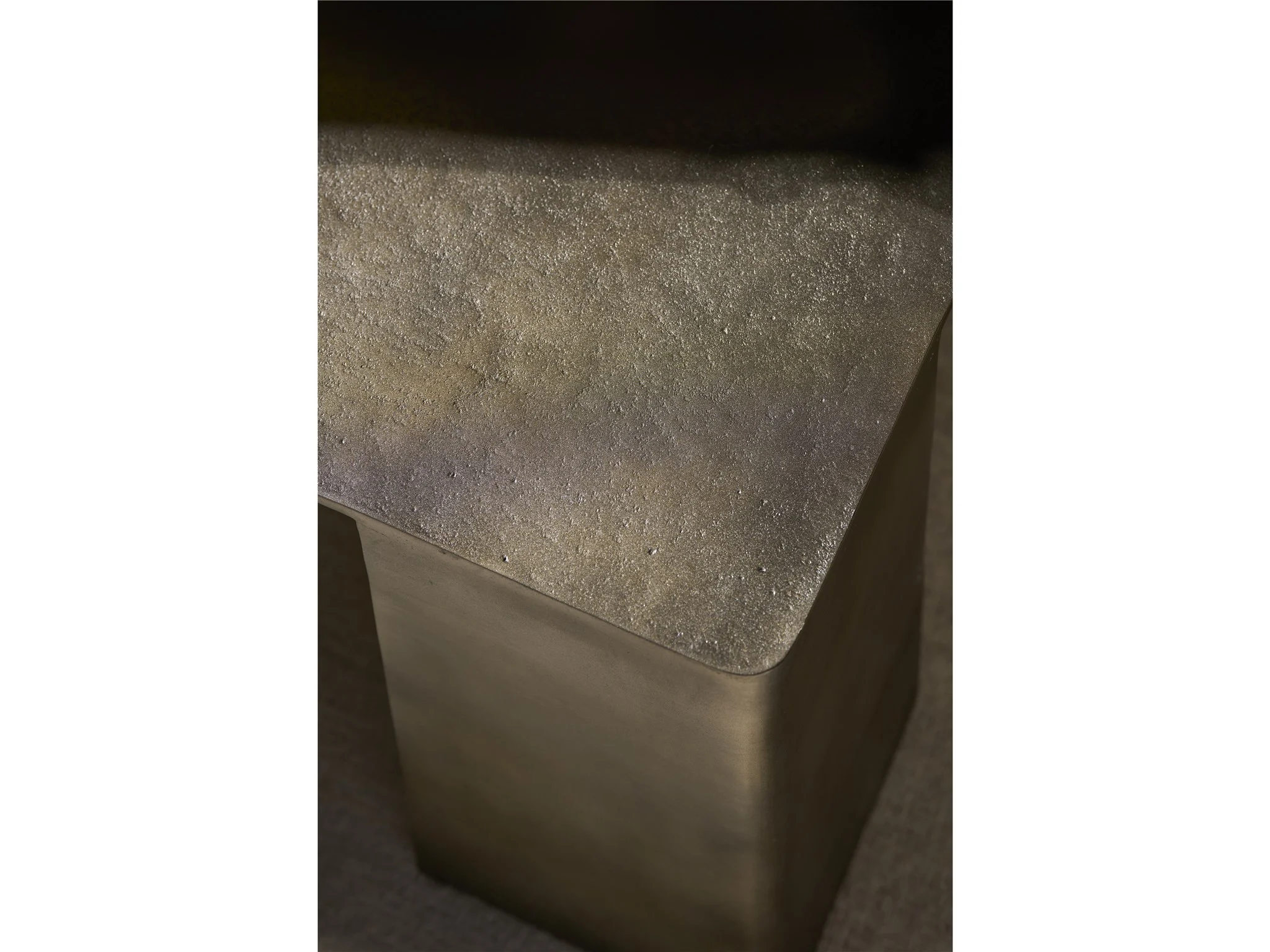 ECLIPSE COCKTAIL TABLE - Image 4