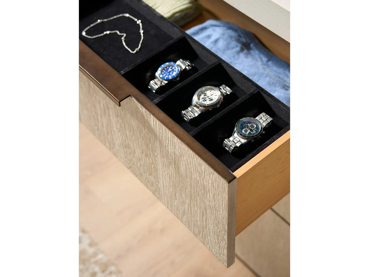 QUARTZ DRESSER - Image 5